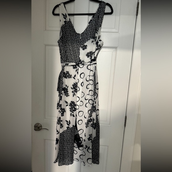 DKNY dress - Picture 2 of 2